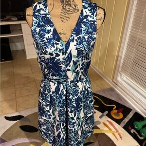 NWT H&M Blue and White Floral Mini Dress size 8